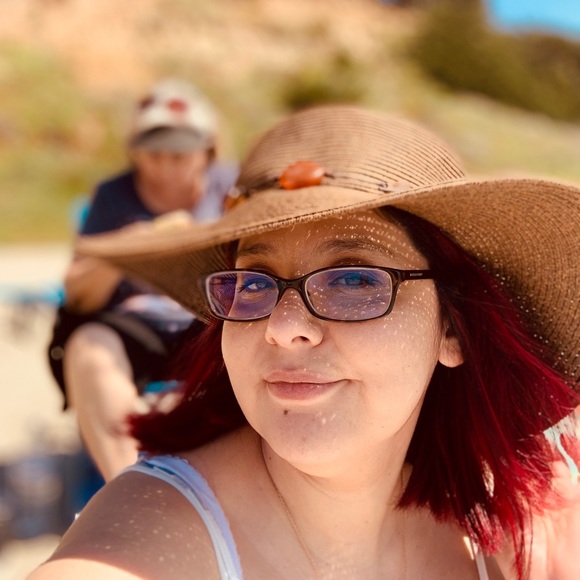 Meet your Posher, Serena - Picture 1 of 1